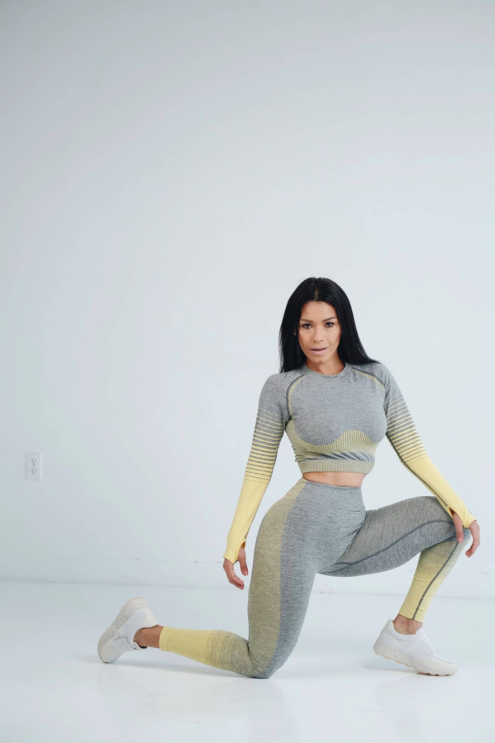 Sunshine Low Rise Legging/ Cross -Back Bra Outfit - Image 3